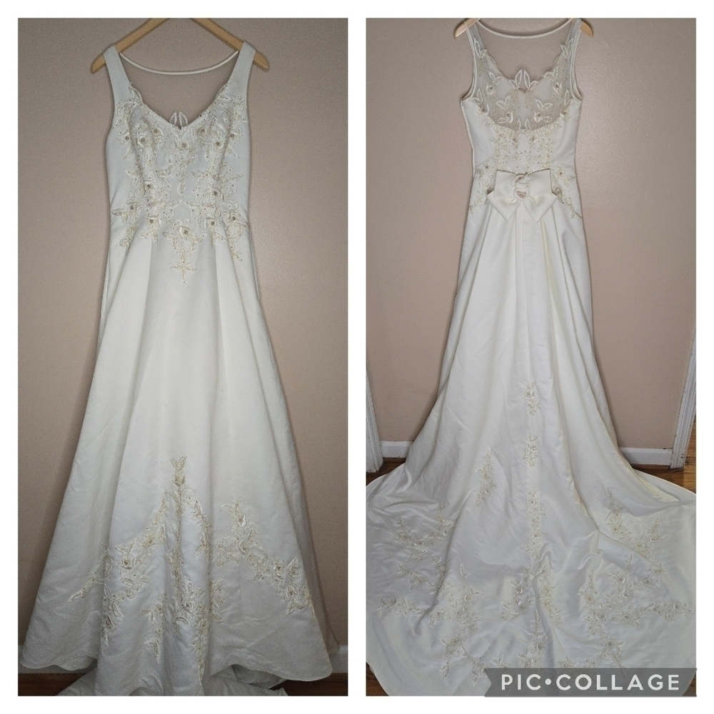 Moda Bella Vintage Off White Embroidered Gold Wedding Dress Gown with Train